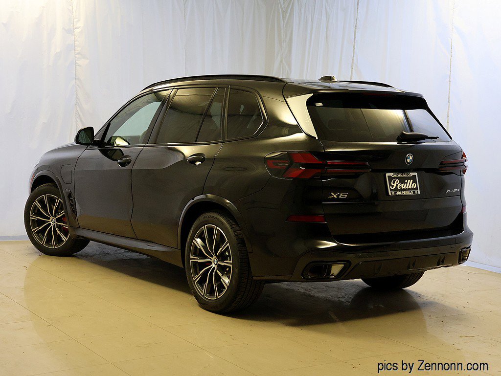 New 2026 BMW X5 xDrive50e w/ M Sport Package AWD/4WD image 9