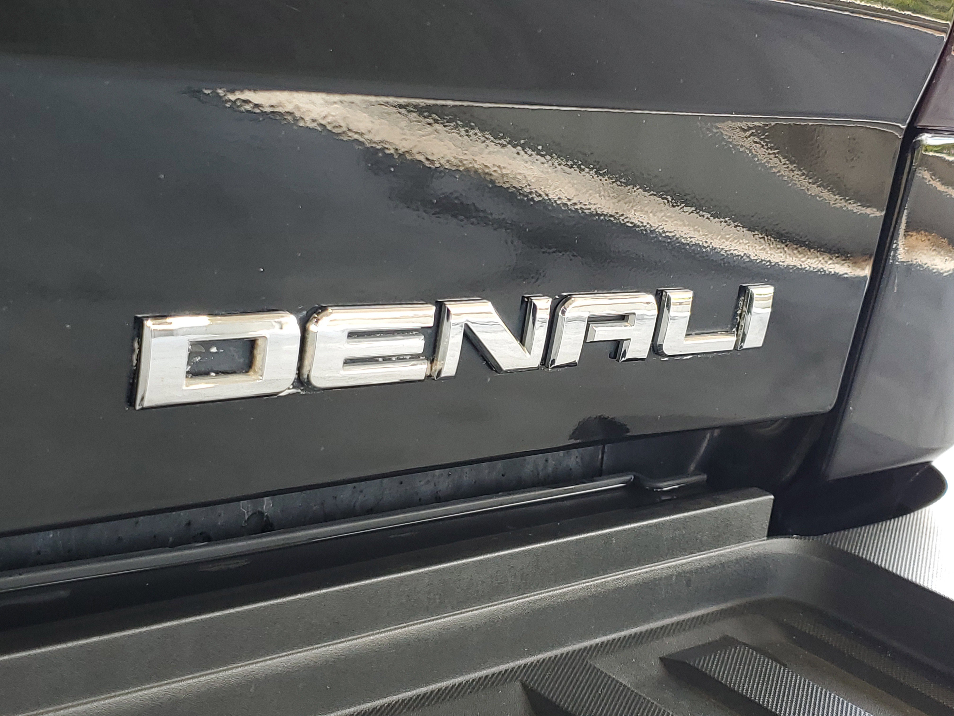 Used 2018 GMC Sierra 3500 Denali w/ Duramax Plus Package image 6