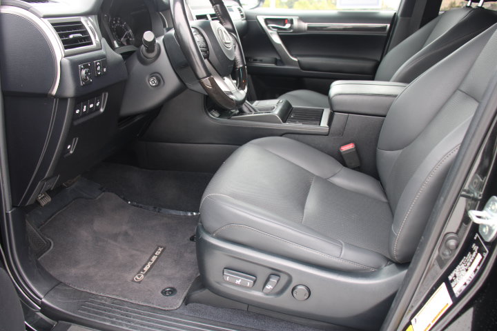 Used 2022 Lexus GX 460 Premium w/ Accessory Package AWD/4WD image 12