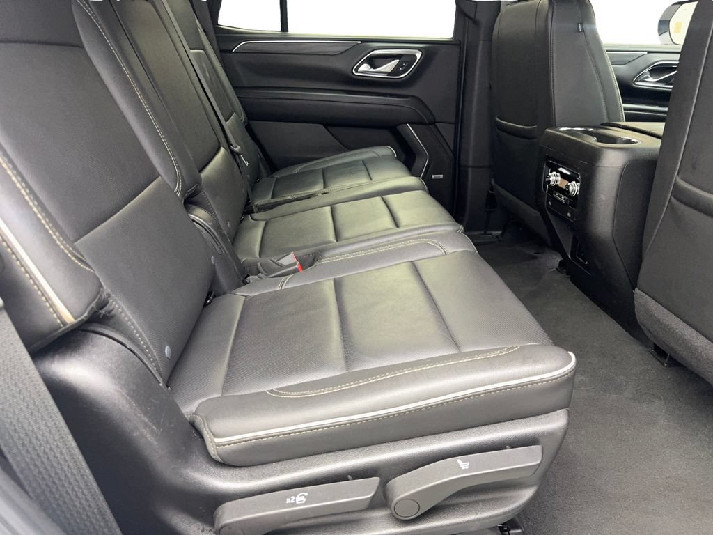 Used 2024 GMC Yukon SLT RWD image 44