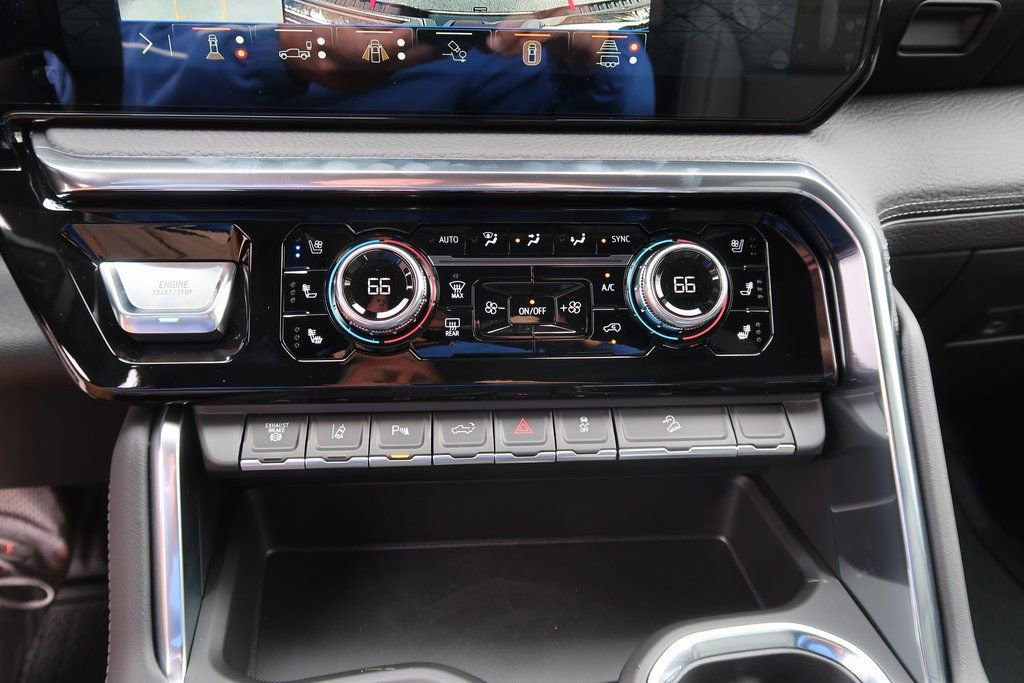 New 2026 GMC Sierra 3500 Denali w/ Denali Reserve Package image 18