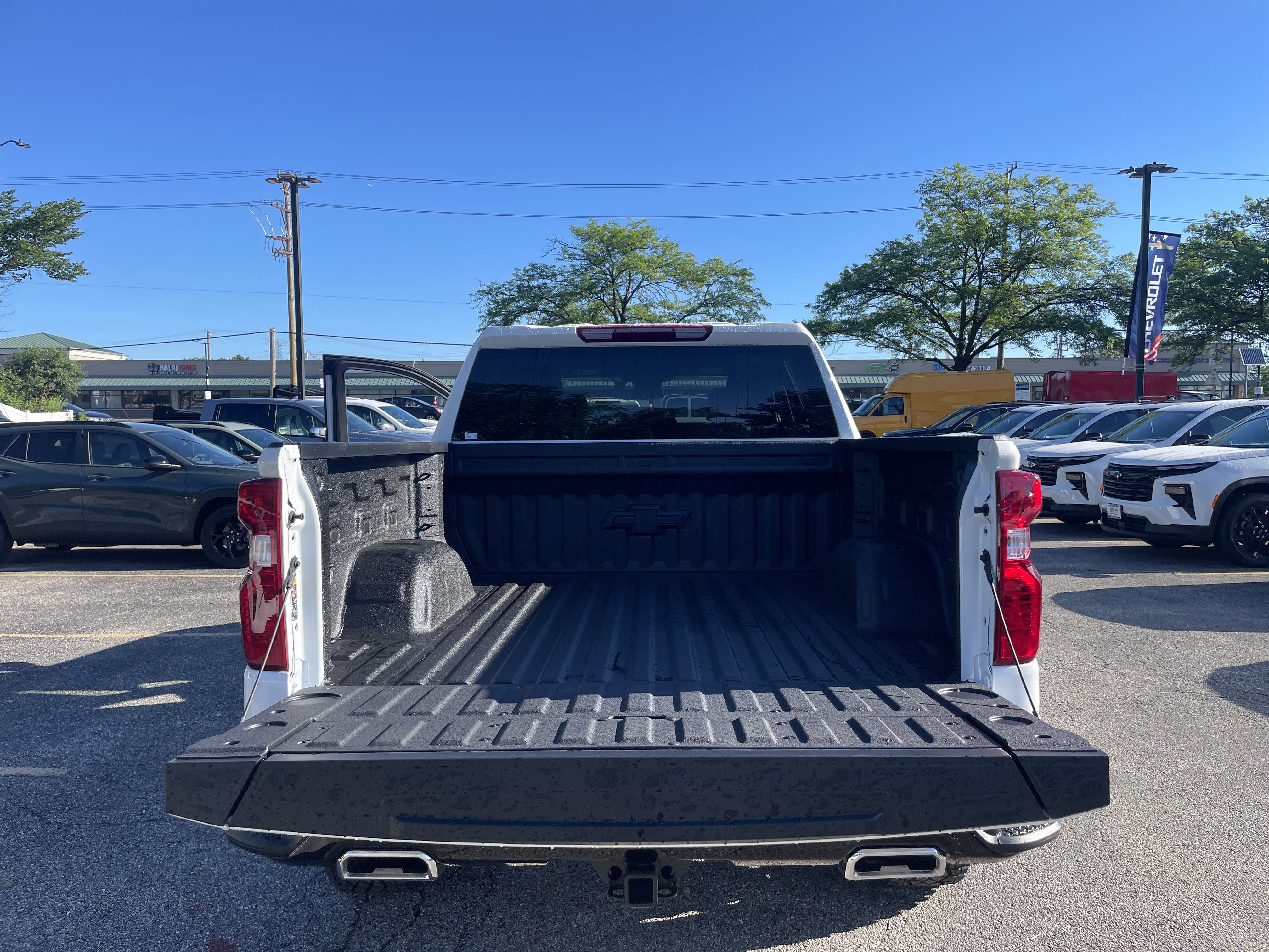 New 2026 Chevrolet Silverado 1500 Custom Trail Boss AWD/4WD image 10