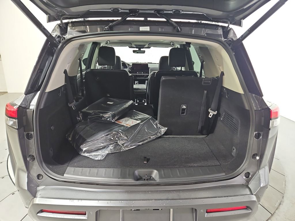 New 2026 Nissan Pathfinder SL w/ SL Premium Package image 22