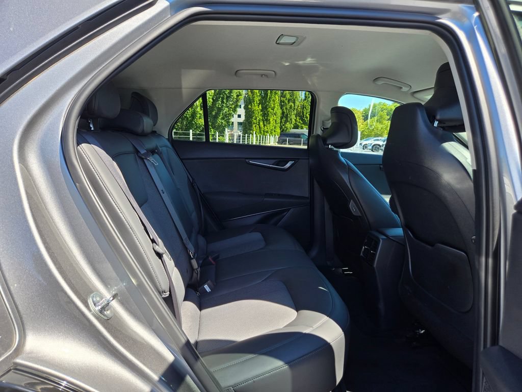 Used 2024 Kia Niro Wind w/ Wind Preserve Package FWD image 13