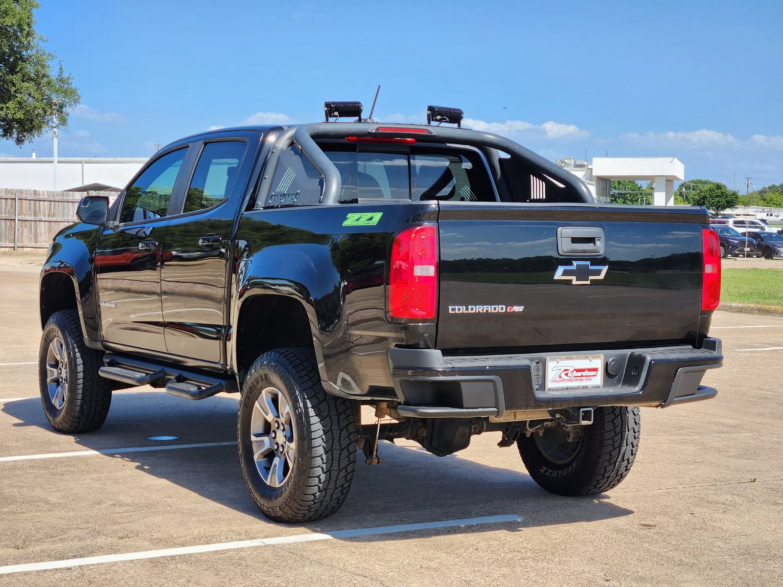 Used 2017 Chevrolet Colorado Z71 AWD/4WD image 4