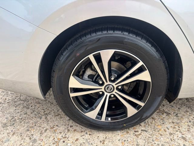 Used 2023 Nissan Sentra SV image 9