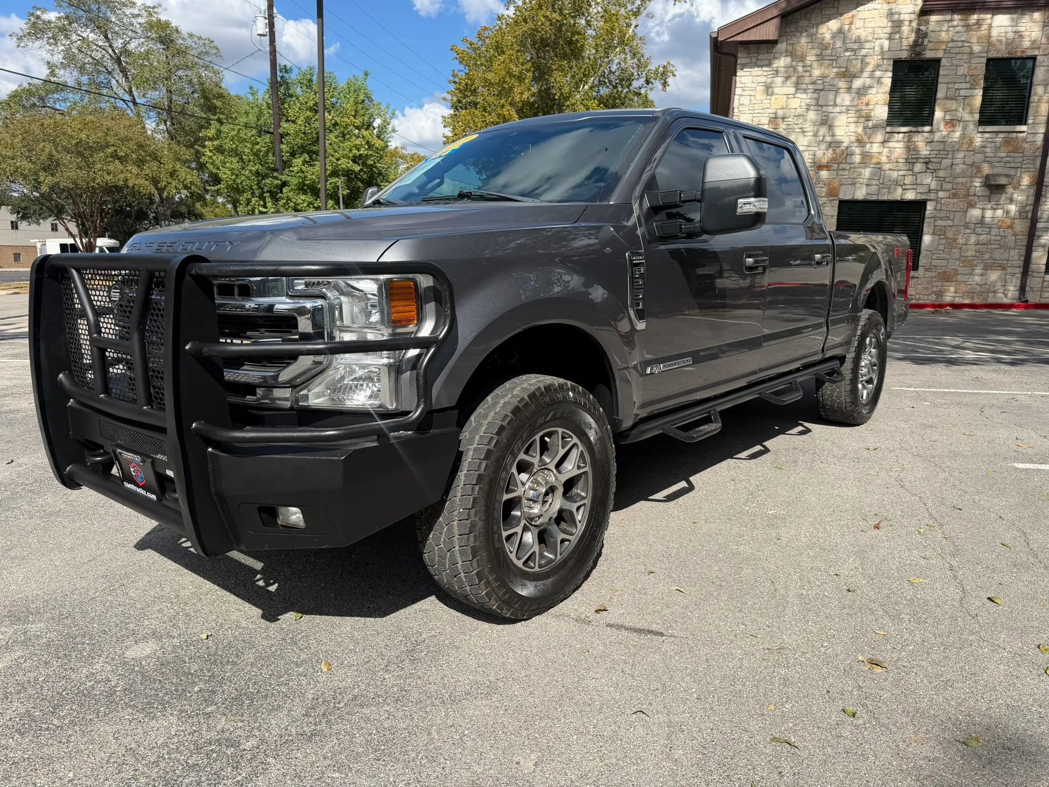 Used 2021 Ford F250 Lariat w/ FX4 Off-Road Package AWD/4WD image 1