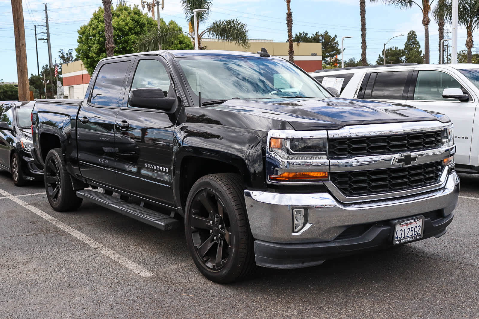 Used 2017 Chevrolet Silverado 1500 LT w/ All Star Edition RWD image 8