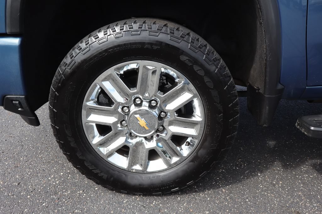 Used 2024 Chevrolet Silverado 2500 High Country w/ Z71 Off-Road Package AWD/4WD image 34