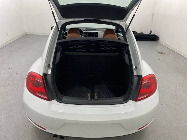 Used 2015 Volkswagen Beetle 1.8T Classic FWD image 32