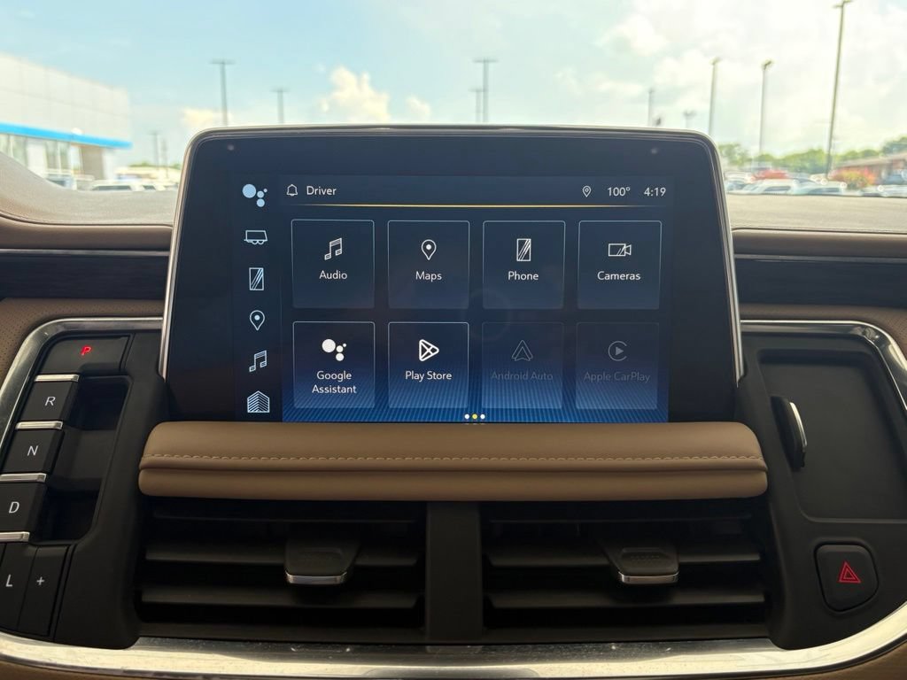 Used 2023 Chevrolet Suburban Premier AWD/4WD image 11