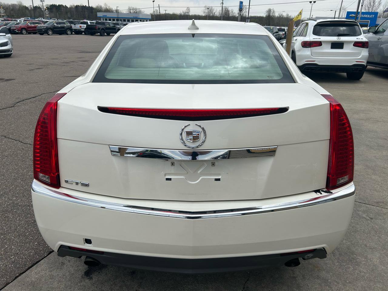 Used 2010 Cadillac CTS Luxury RWD image 6