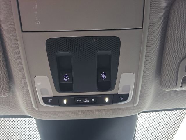 Used 2023 Honda Pilot Touring image 36