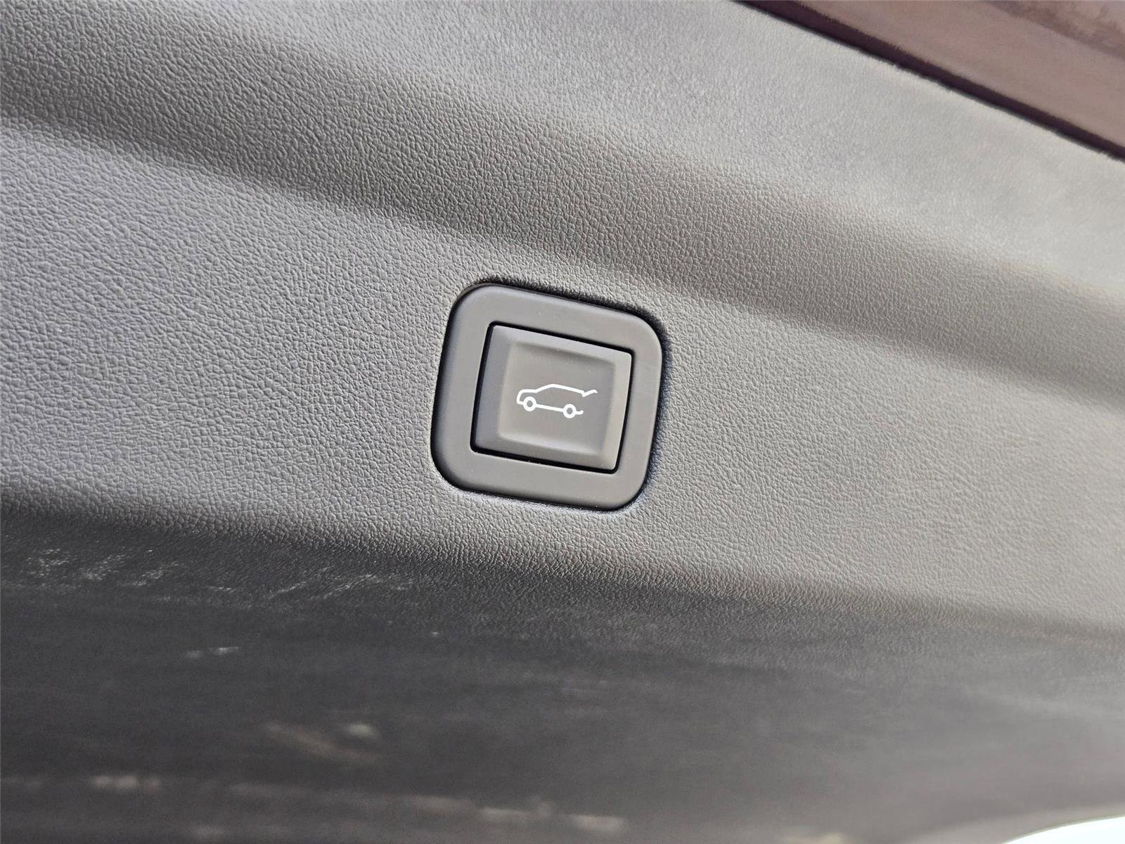 Used 2025 Cadillac Escalade IQ Luxury 2 AWD/4WD image 36