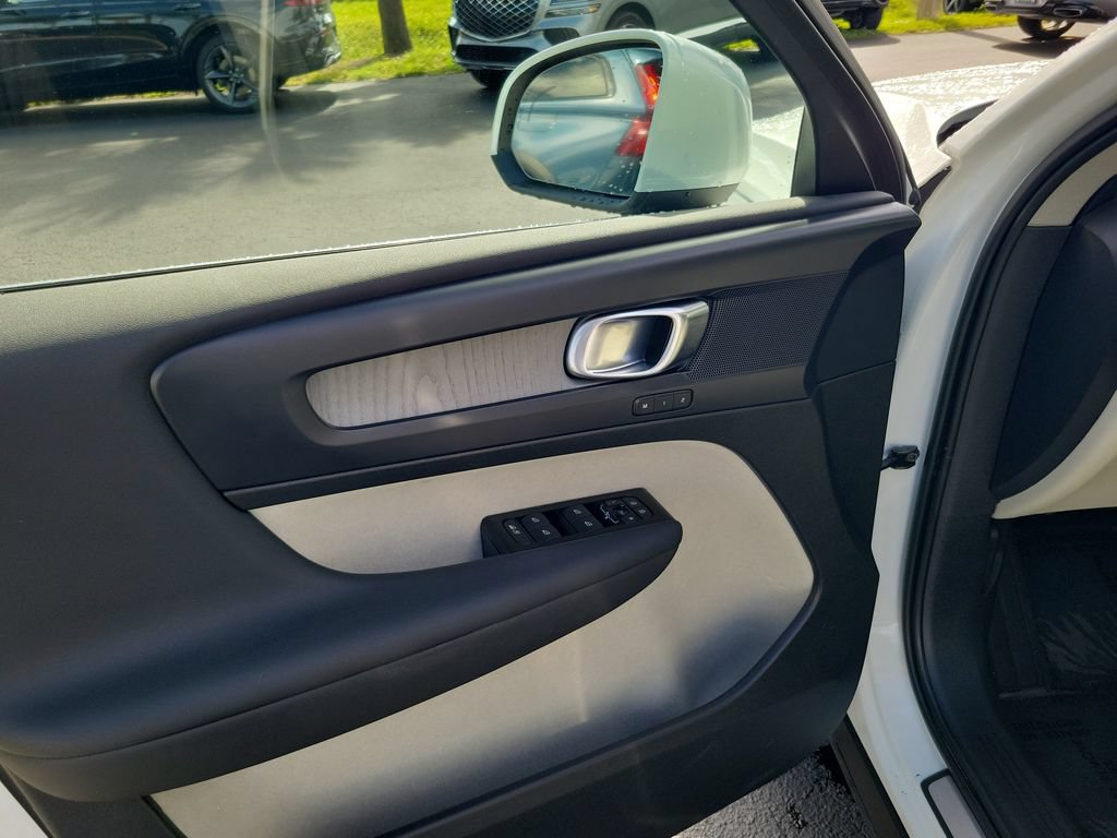 Used 2021 Volvo XC40 T5 Inscription AWD/4WD image 20
