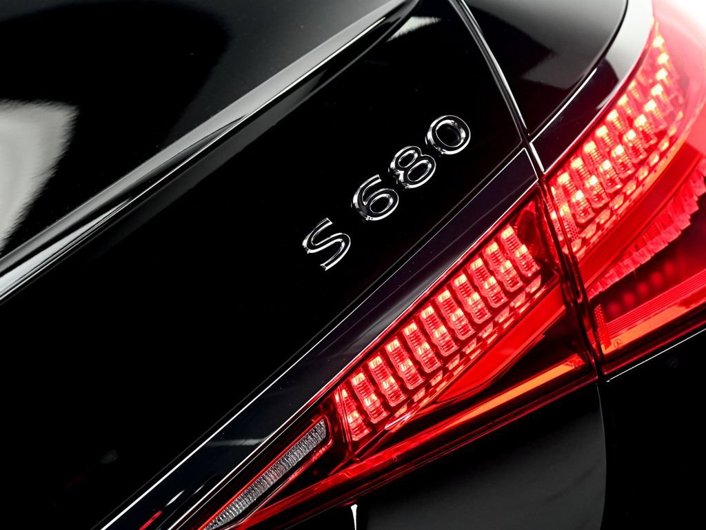 Used 2024 Mercedes-Benz Maybach S 680 4MATIC image 34