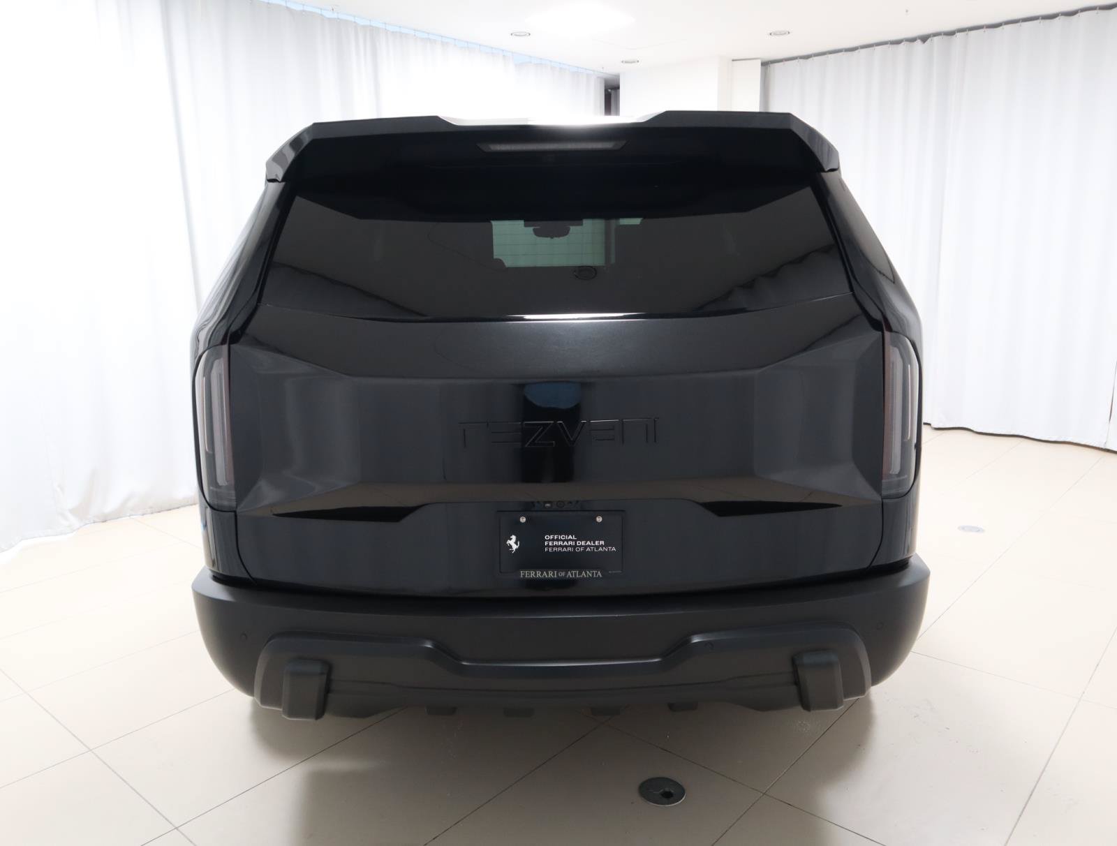 Used 2024 Cadillac Escalade Premium Luxury AWD/4WD image 4