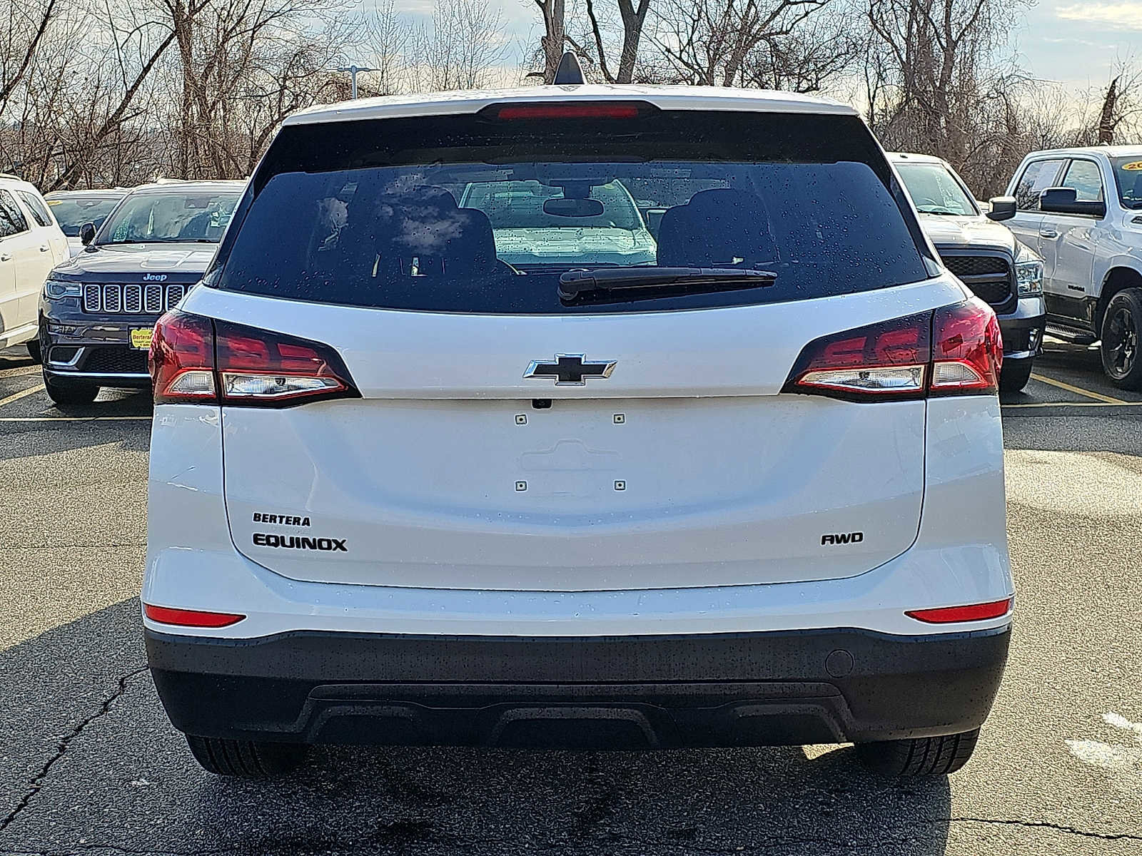 Used 2023 Chevrolet Equinox LS w/ LS Convenience Package AWD/4WD image 5