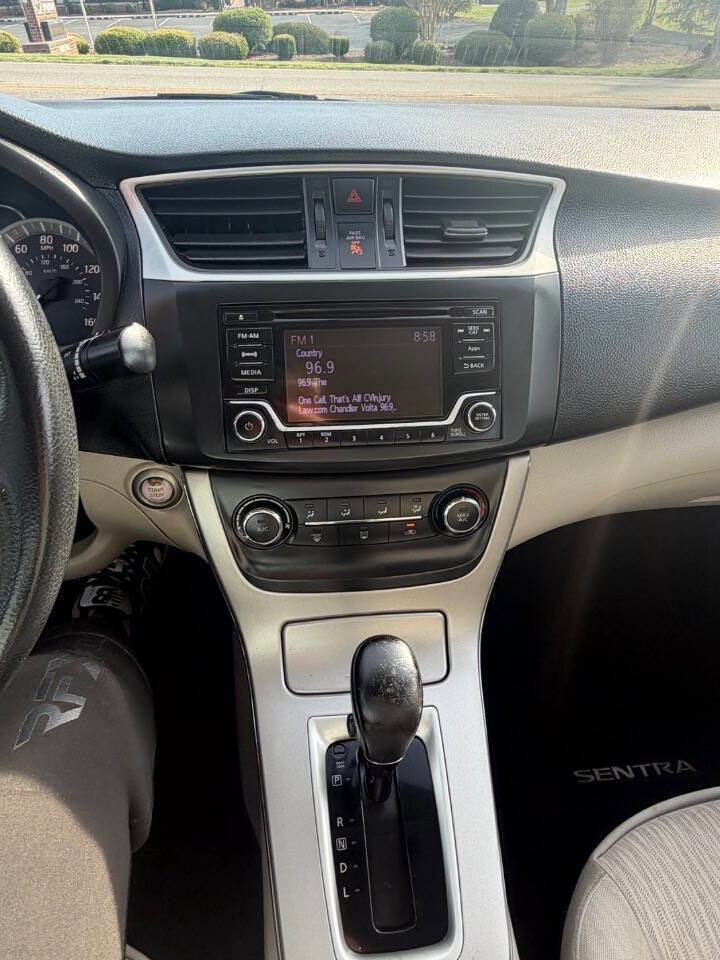 Used 2015 Nissan Sentra SV w/ Style Package image 18