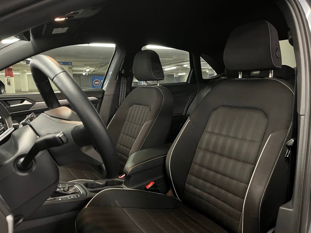 Used 2023 Volkswagen Jetta Sport image 17