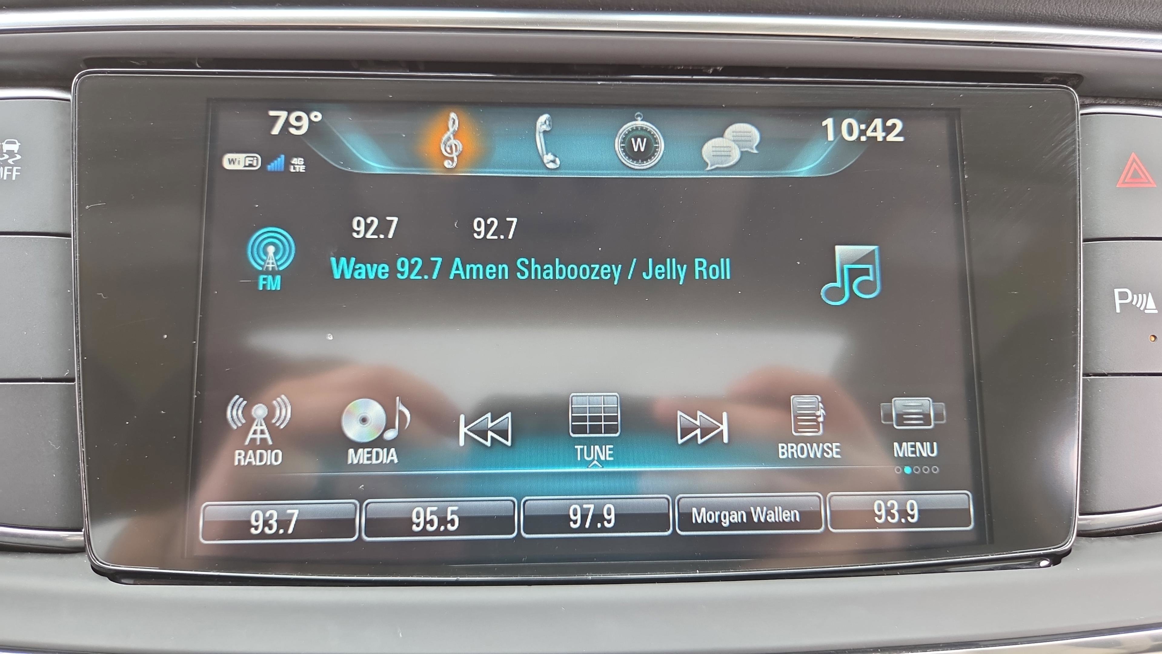 Used 2019 Buick Enclave Essence FWD image 29