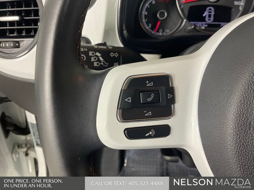Used 2017 Volkswagen Beetle 1.8T Classic FWD image 35