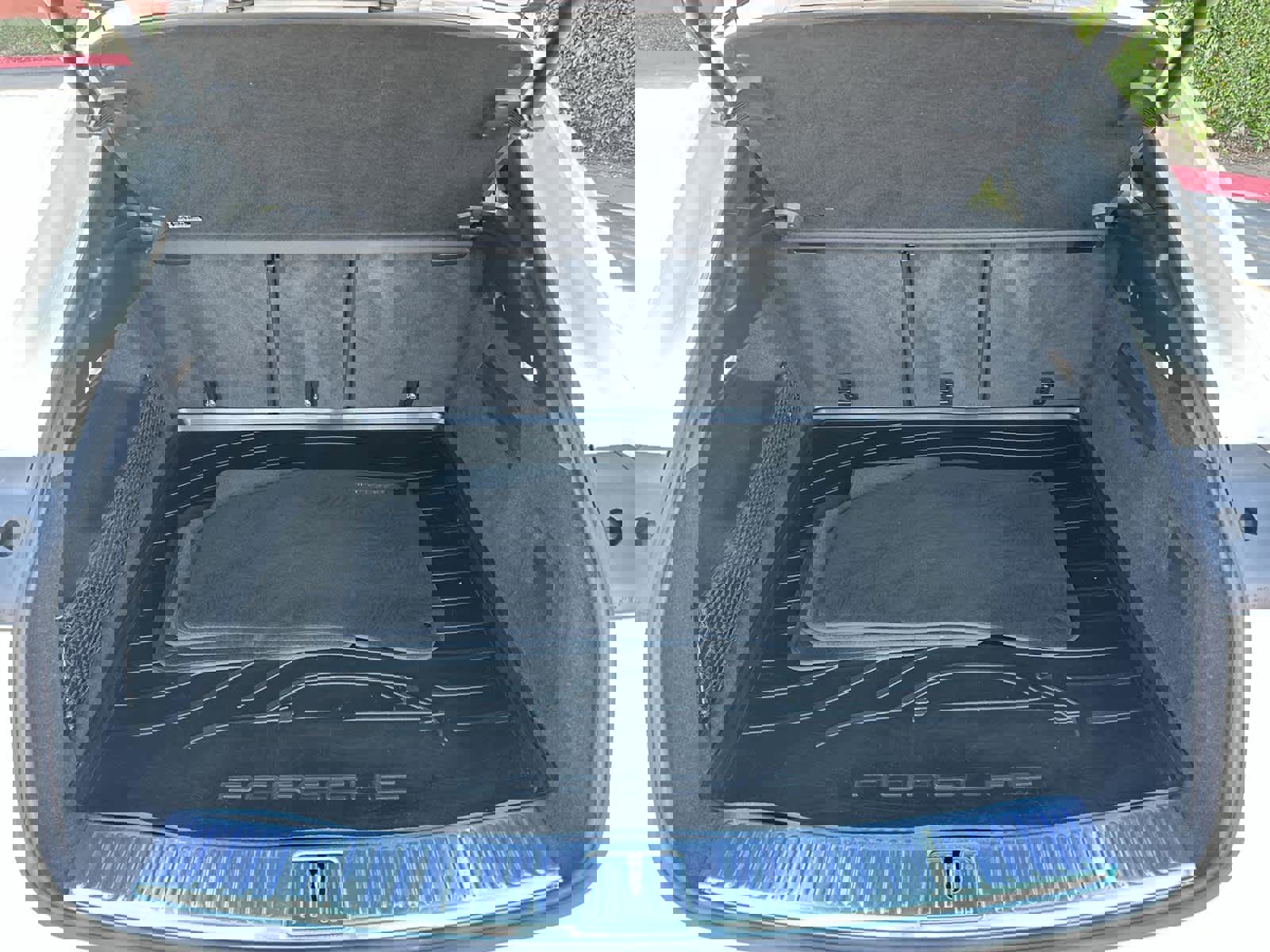 Used 2023 Porsche Cayenne Platinum Edition image 20