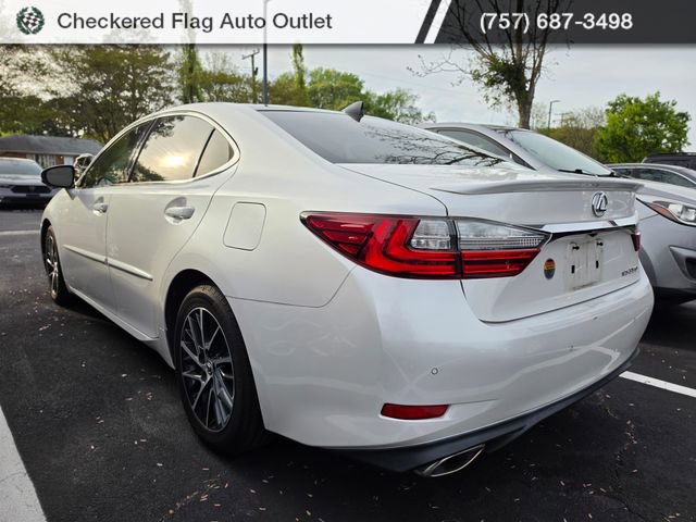 Used 2017 Lexus ES 350 w/ Luxury Package image 4