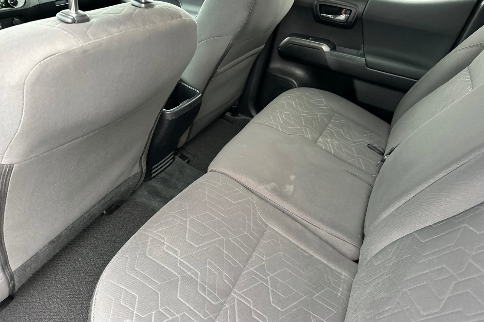 Used 2016 Toyota Tacoma TRD Sport image 12