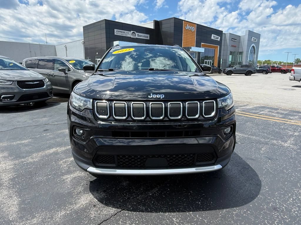 Used 2022 Jeep Compass Limited AWD/4WD image 2