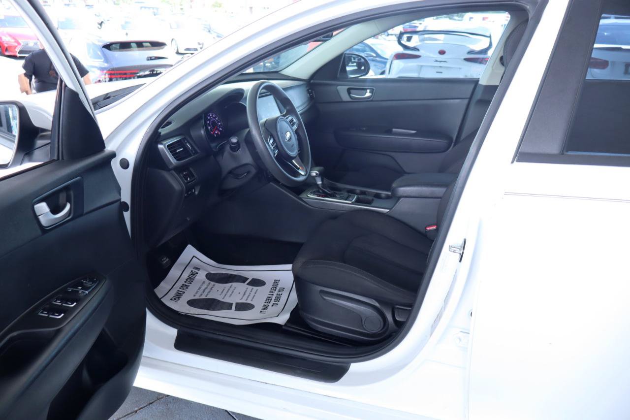 Used 2018 Kia Optima LX FWD image 13
