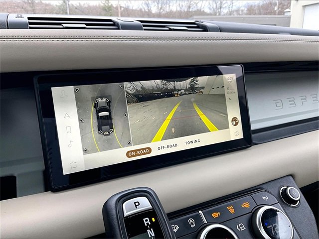 Used 2024 Land Rover Defender 110 S image 15