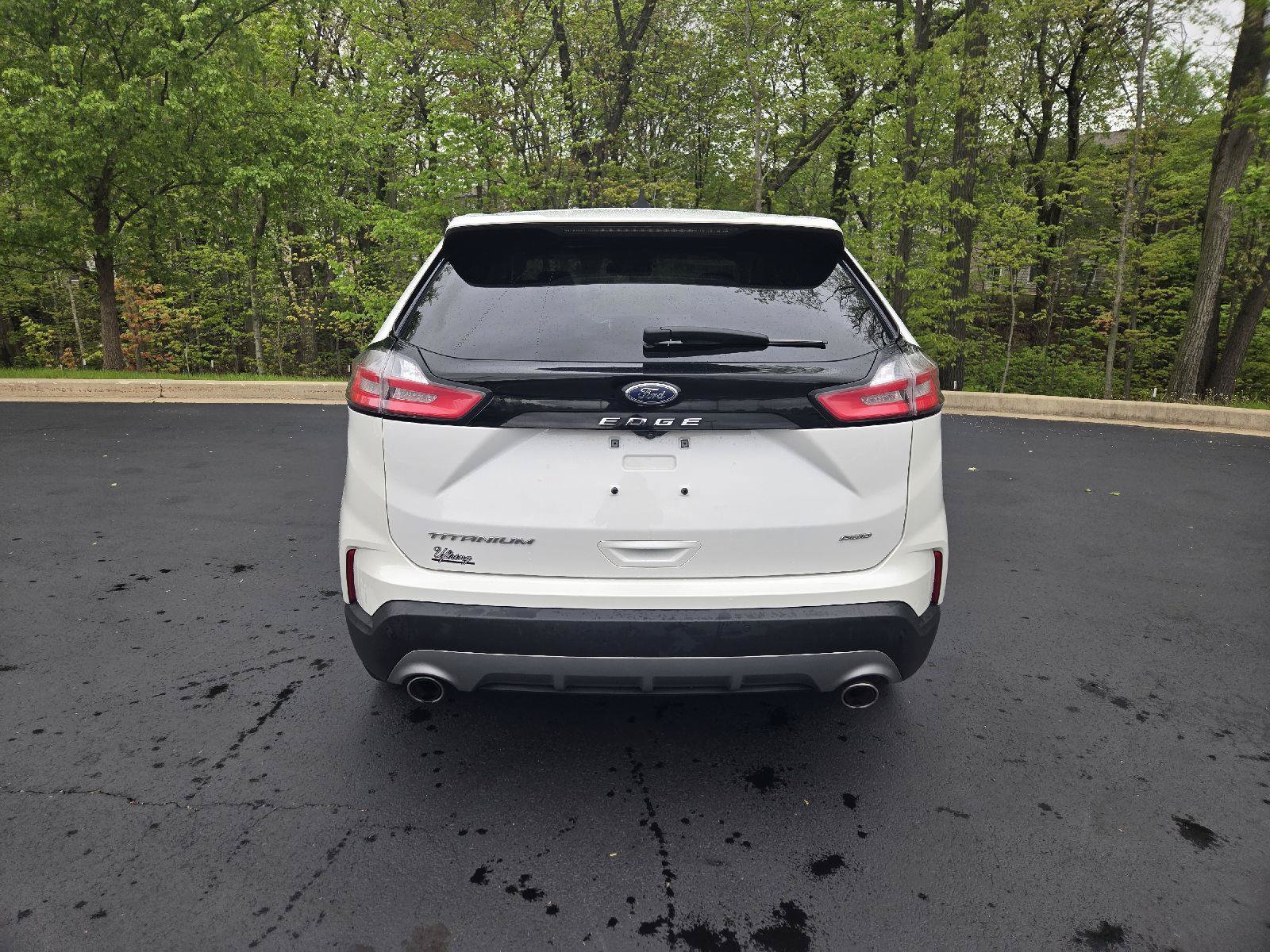 Used 2022 Ford Edge Titanium w/ Equipment Group 301A AWD/4WD image 8