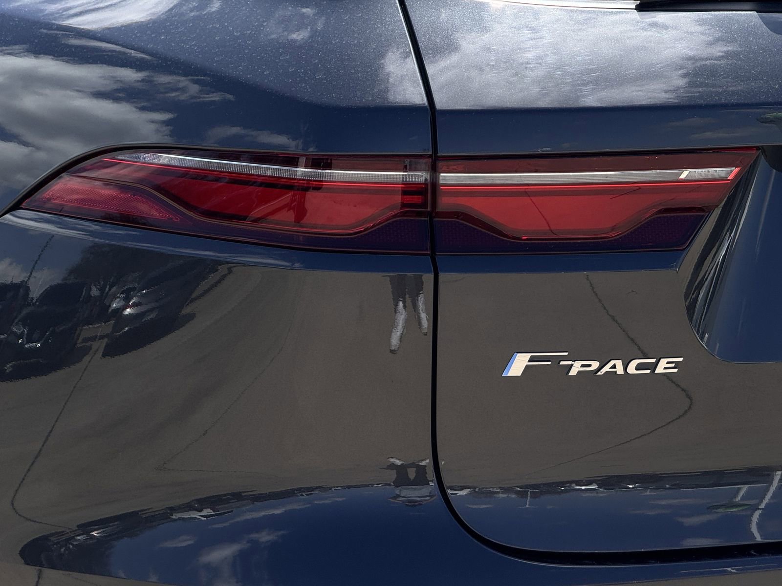 Used 2023 Jaguar F-PACE S image 11