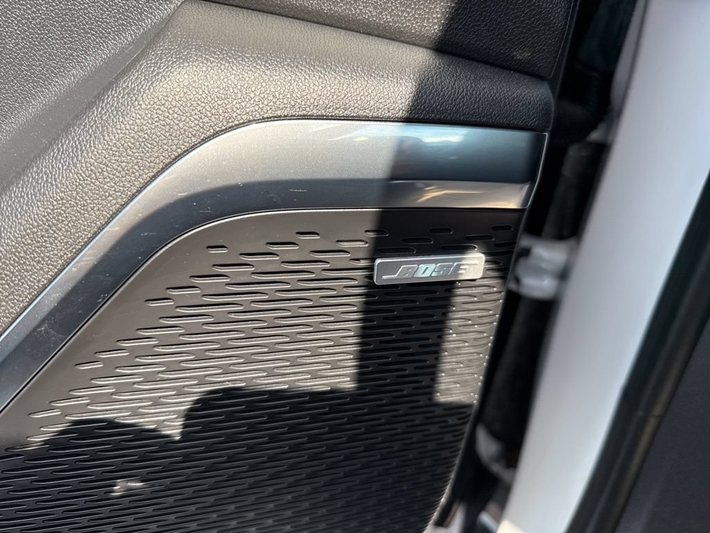 Used 2025 GMC Acadia Denali w/ LPO, Floor Liner Package AWD/4WD image 22