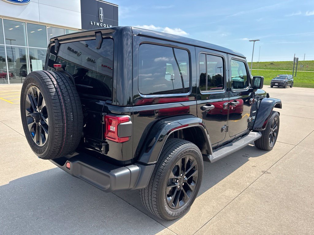 Certified 2023 Jeep Wrangler Unlimited Sahara w/ Cold Weather Group AWD/4WD image 28