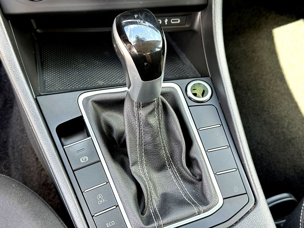 Certified 2024 Volkswagen Jetta S FWD image 21