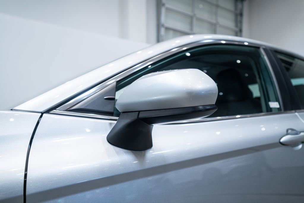 Used 2019 Toyota Camry LE FWD image 12