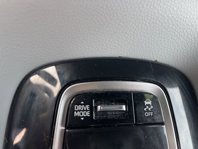 Used 2025 Toyota Corolla SE image 21