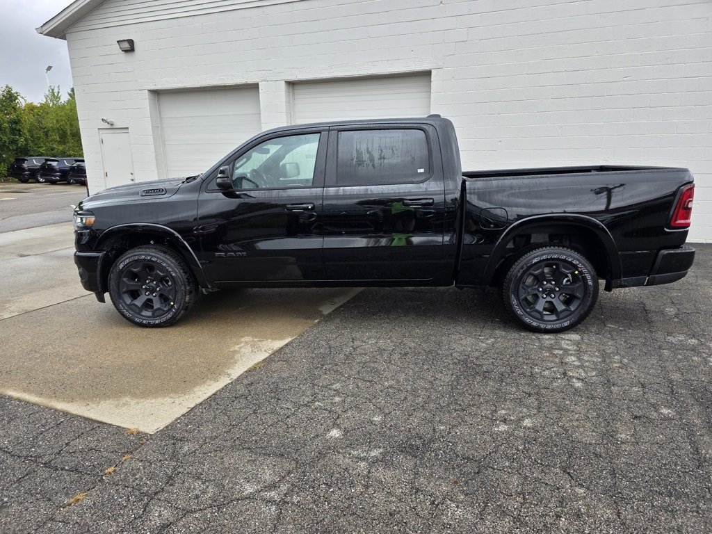 New 2026 RAM 1500 4x4 Crew Cab image 8