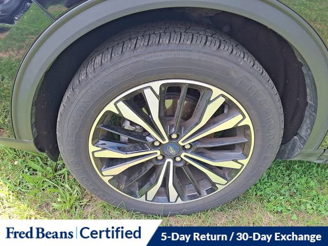 Used 2021 Ford Escape SE w/ SE Sport Appearance Package AWD/4WD image 3