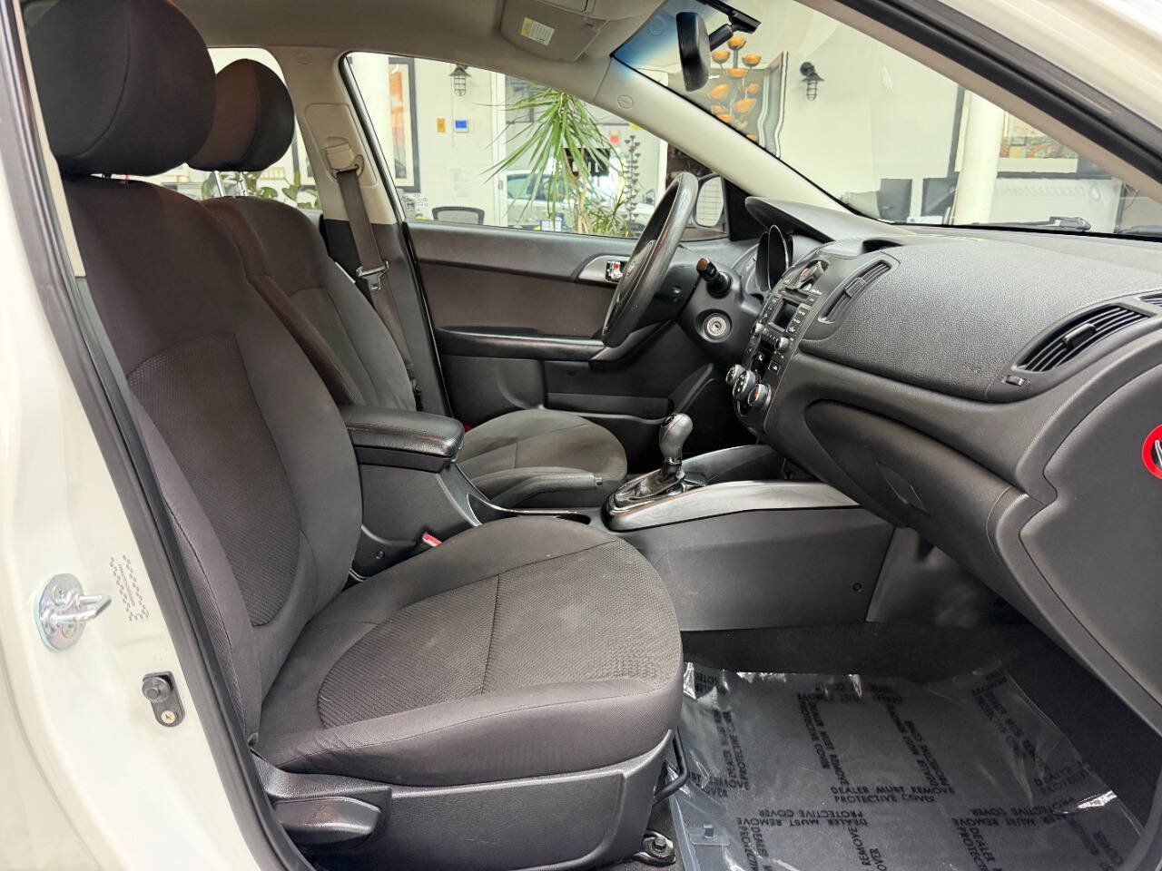 Used 2013 Kia Forte EX FWD image 17