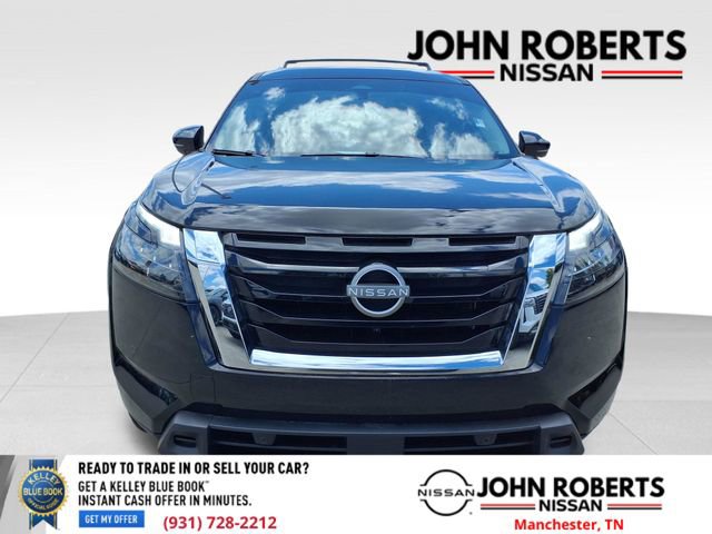 Certified 2025 Nissan Pathfinder Platinum w/ Cargo Package FWD image 14