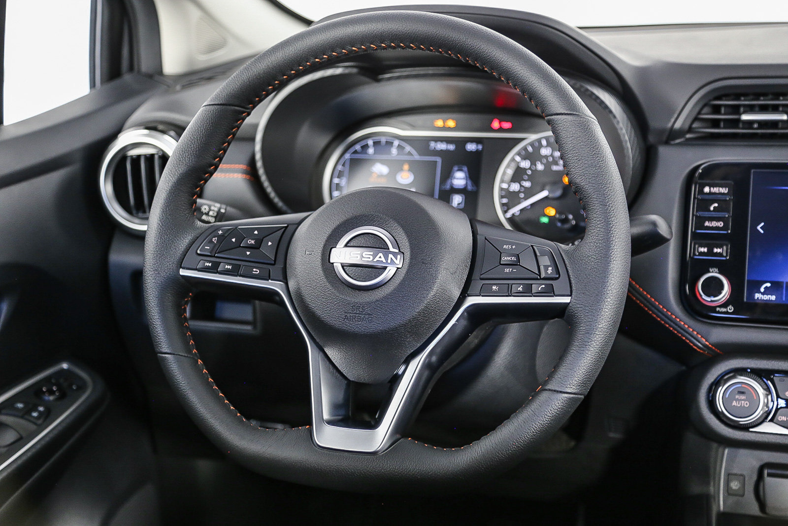 Used 2025 Nissan Versa SR w/ Trunk Package FWD image 17
