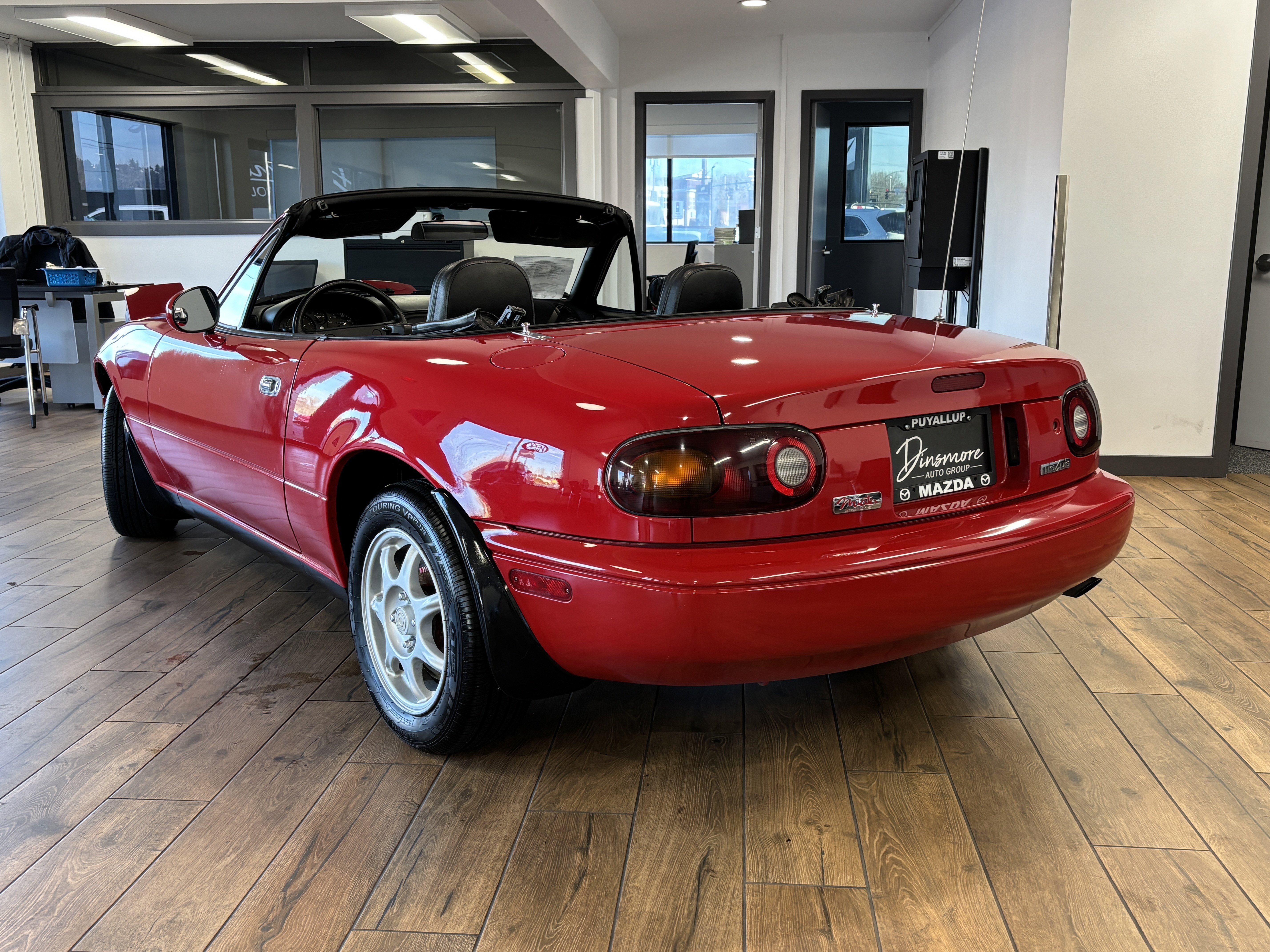 Used 1997 MAZDA MX-5 Miata image 5