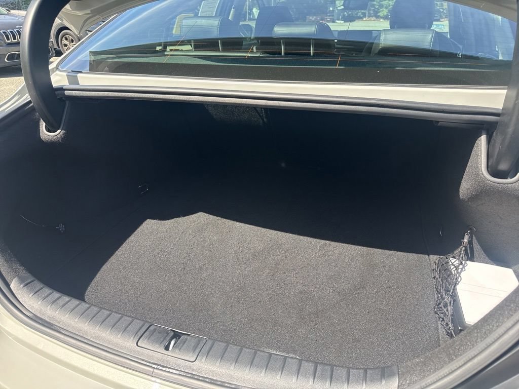 Used 2025 Genesis G70 2.5T AWD/4WD image 28
