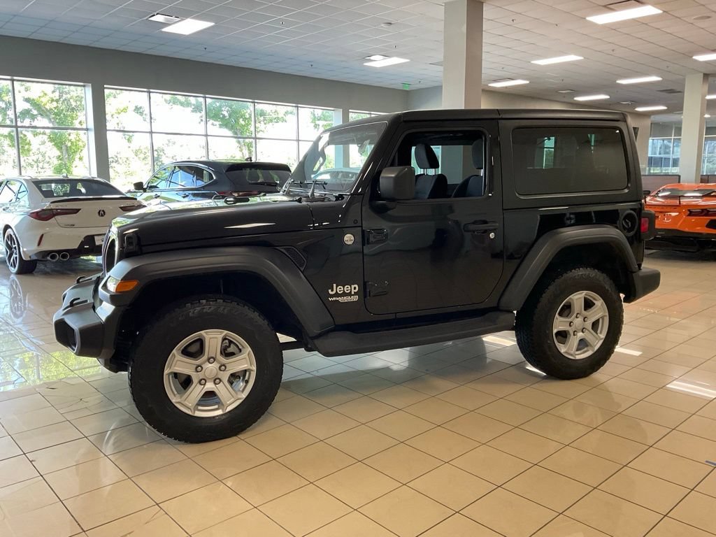 Used 2018 Jeep Wrangler Sport AWD/4WD image 3