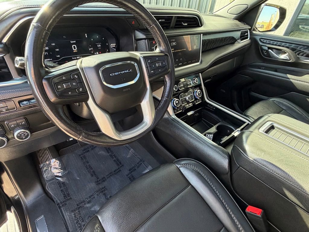 Used 2023 GMC Yukon Denali AWD/4WD image 12