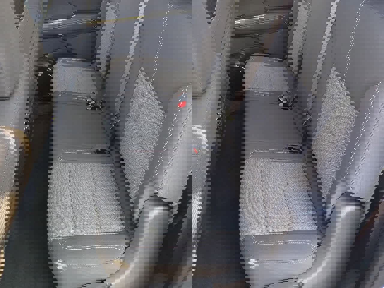 Used 2025 GMC Acadia Elevation image 20