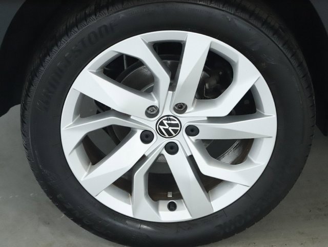 Certified 2023 Volkswagen Taos S image 12